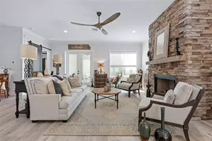 622 W 11th Ave, Mount Dora, FL 32757 - Photo 12