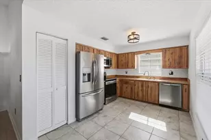 8 Berkshire Ln, Palm Coast, FL 32137 - Photo 16