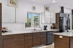 13 Bay Pointe Dr, Ormond Beach, FL 32174 - Photo 16