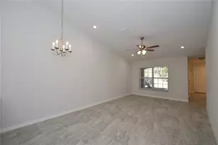 11 Buttonwood Ln, Palm Coast, FL 32137 - Photo 8