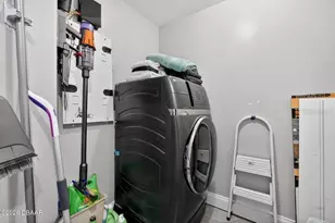 231 Riverside Dr, Daytona Beach, FL 32117 - Photo 38