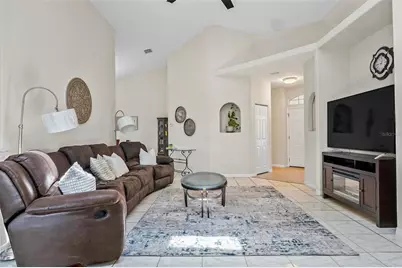 19 Raintree Circle, Palm Coast, FL 32164 - Photo 10