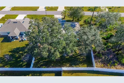 8 Ziegfeld Place, Palm Coast, FL 32164 - Photo 32