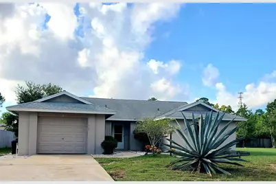 7 Blairton Court, Palm Coast, FL 32137 - Photo 1