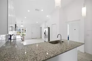 4 Lynton Pl, Palm Coast, FL 32137 - Photo 8