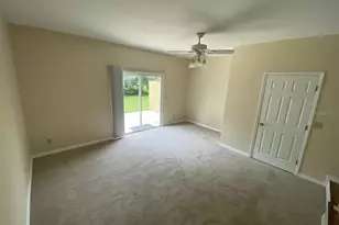 23 Regent Ln, Palm Coast, FL 32164 - Photo 14