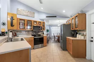 23 Palmyra Ln, Palm Coast, FL 32164 - Photo 12