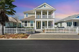 4 Hidden Treasure Dr, Palm Coast, FL 32137 - Photo 1