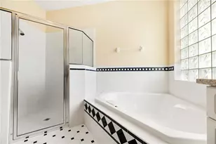 8022 Canyon Lake Cir, Orlando, FL 32835 - Photo 22