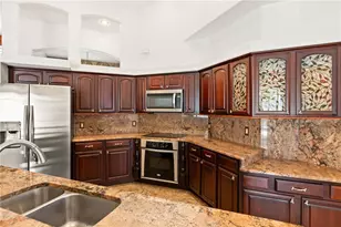 8022 Canyon Lake Cir, Orlando, FL 32835 - Photo 10