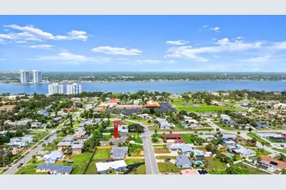 1026 Bel Aire Drive, Daytona Beach, FL 32118 - Photo 8