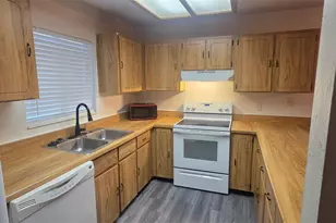 25 Panorama Dr, Palm Coast, FL 32164 - Photo 4