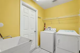 2270 Carson Ln, Deltona, FL 32738 - Photo 22