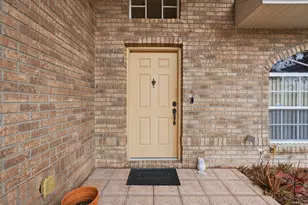 2270 Carson Ln, Deltona, FL 32738 - Photo 4