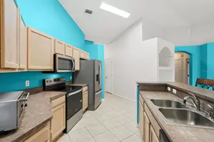 2270 Carson Ln, Deltona, FL 32738 - Photo 8