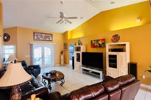 34 Woodfield Dr, Palm Coast, FL 32164 - Photo 2