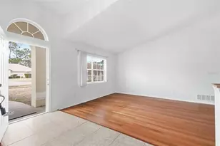 10 Warren Pl, Palm Coast, FL 32164 - Photo 4