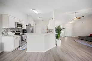 23 Ryecrest Ln, Palm Coast, FL 32164 - Photo 10