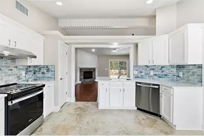 2143 Hovington Circle E, Jacksonville, FL 32246 - Photo 8