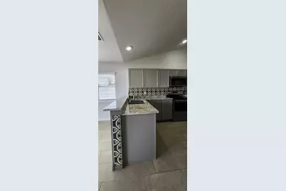 41 Barbera Ln, Palm Coast, FL 32137 - Photo 2