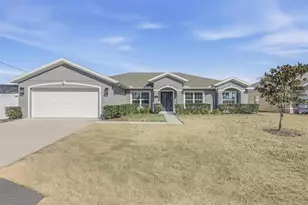 8 Creek Ct, Palm Coast, FL 32137 - Photo 1