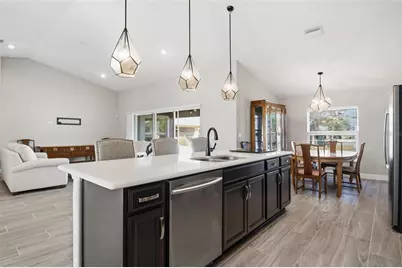 8 Creek Court, Palm Coast, FL 32137 - Photo 10