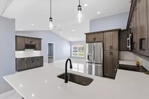 32 Emerson Dr, Palm Coast, FL 32164 - Photo 2