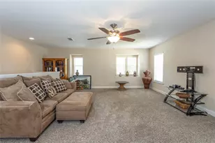 61 Rollins Ln, Palm Coast, FL 32164 - Photo 4