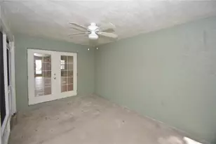 17 Evansville Ln, Palm Coast, FL 32164 - Photo 10