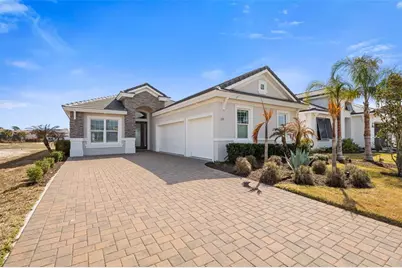 122 Del Palma Drive, Palm Coast, FL 32137 - Photo 1