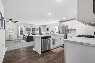 719 Grand Reserve Dr, Bunnell, FL 32110 - Photo 4