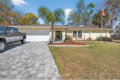 4 Blakeview Court, Palm Coast, FL 32137 - Photo 2