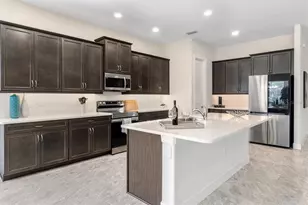 82 N Lakewalk Dr, Palm Coast, FL 32137 - Photo 4