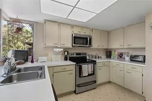 12 Greenbriar Ct, Palm Coast, FL 32137 - Photo 10