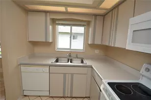 30 Farmsworth Dr, Palm Coast, FL 32137 - Photo 6