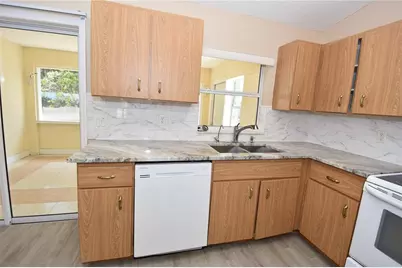 16 Richland Lane, Palm Coast, FL 32164 - Photo 8