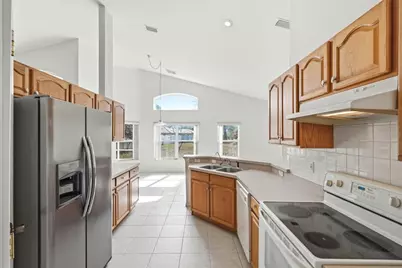 20 Wendy Lane, Palm Coast, FL 32164 - Photo 2