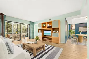 11 Fairways Cir, Palm Coast, FL 32137 - Photo 2