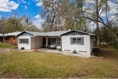 418 NW 27th Terrace, Gainesville, FL 32607 - Photo 2