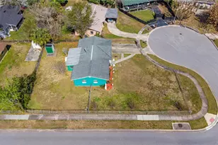 808 Kathy St, Daytona Beach, FL 32114 - Photo 2