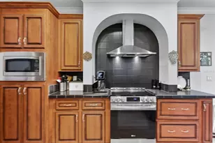 808 Front St, Welaka, FL 32193 - Photo 14