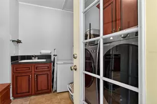 808 Front St, Welaka, FL 32193 - Photo 26