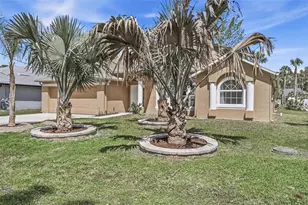 33 Phoenix Ln, Palm Coast, FL 32164 - Photo 2