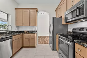 33 Phoenix Ln, Palm Coast, FL 32164 - Photo 18