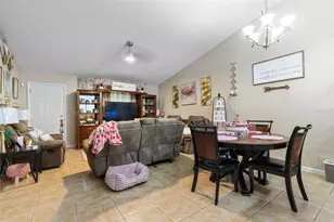 18 Regina Ln, Palm Coast, FL 32164 - Photo 8