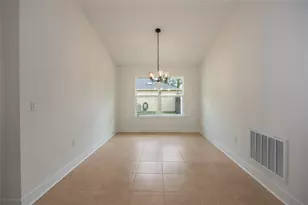 7 Zircon Ct, Palm Coast, FL 32164 - Photo 10