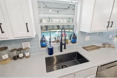 428 Longwood Circle, Longwood, FL 32750 - Photo 10