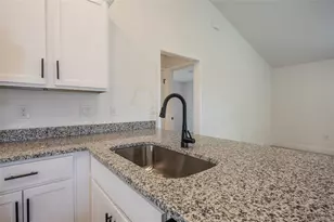 21 Richmond Dr, Palm Coast, FL 32164 - Photo 6