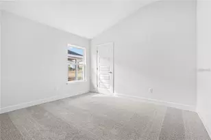 7 Ullynn Pl, Palm Coast, FL 32164 - Photo 12