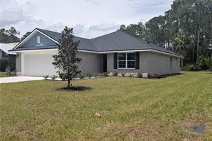 7 Ullynn Pl, Palm Coast, FL 32164 - Photo 2
